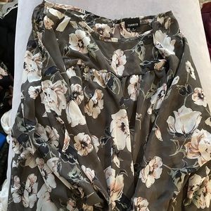 Torrid floral blouse cold shoulder
